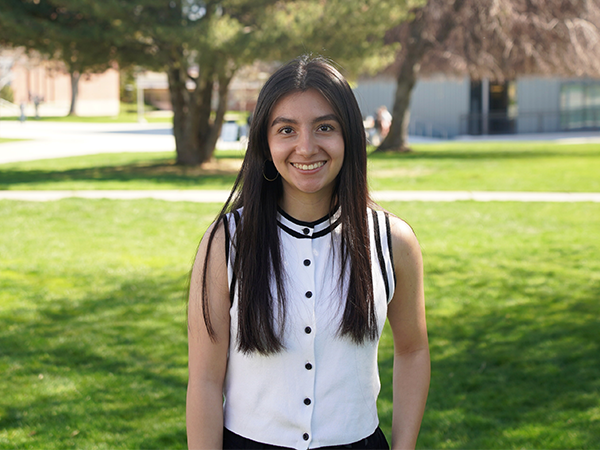 WVC student Jazmin Mendoza-Calvillo stands outside facing the camera.